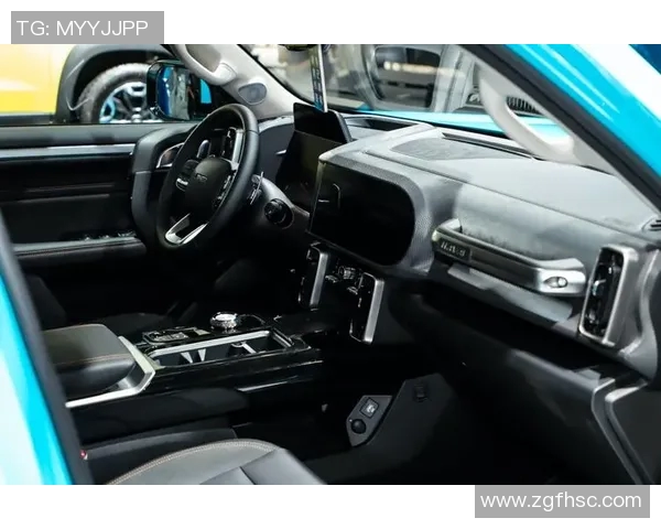 足球明星手机车载支架助你轻松导航尽享驾驶乐趣与运动激情的完美结合